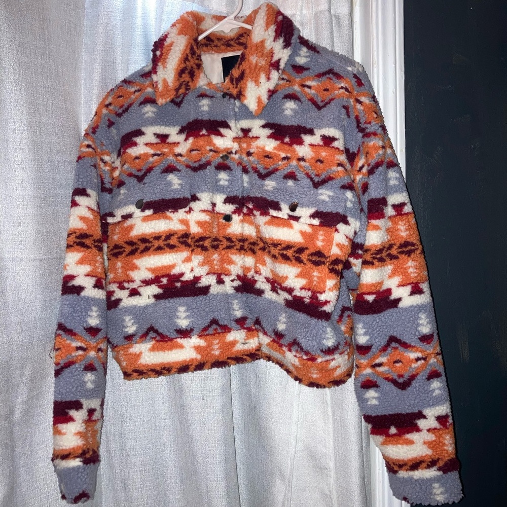 Outdoor jacket 🧥 - Picture 1 of 3